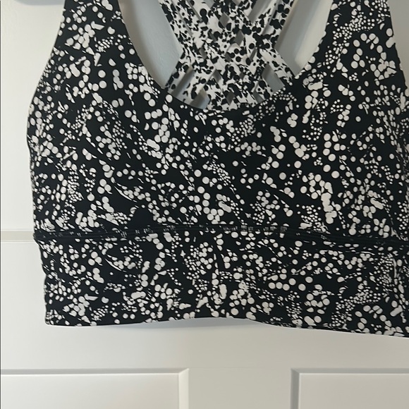 lululemon athletica Black and White Patterned Sports Bra - Picture 2 of 7